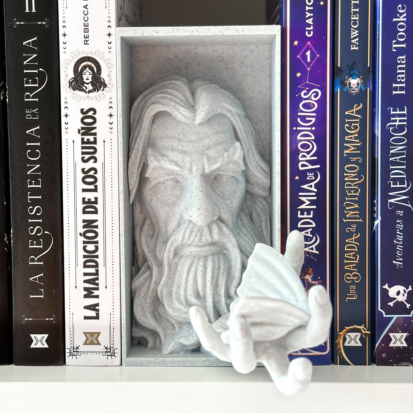 Book Nook Gandalf